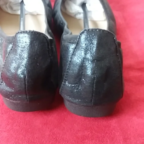 Modenpeak Spring and Summer Design Black with Crystal Accents Flats - Picture 3 of 5